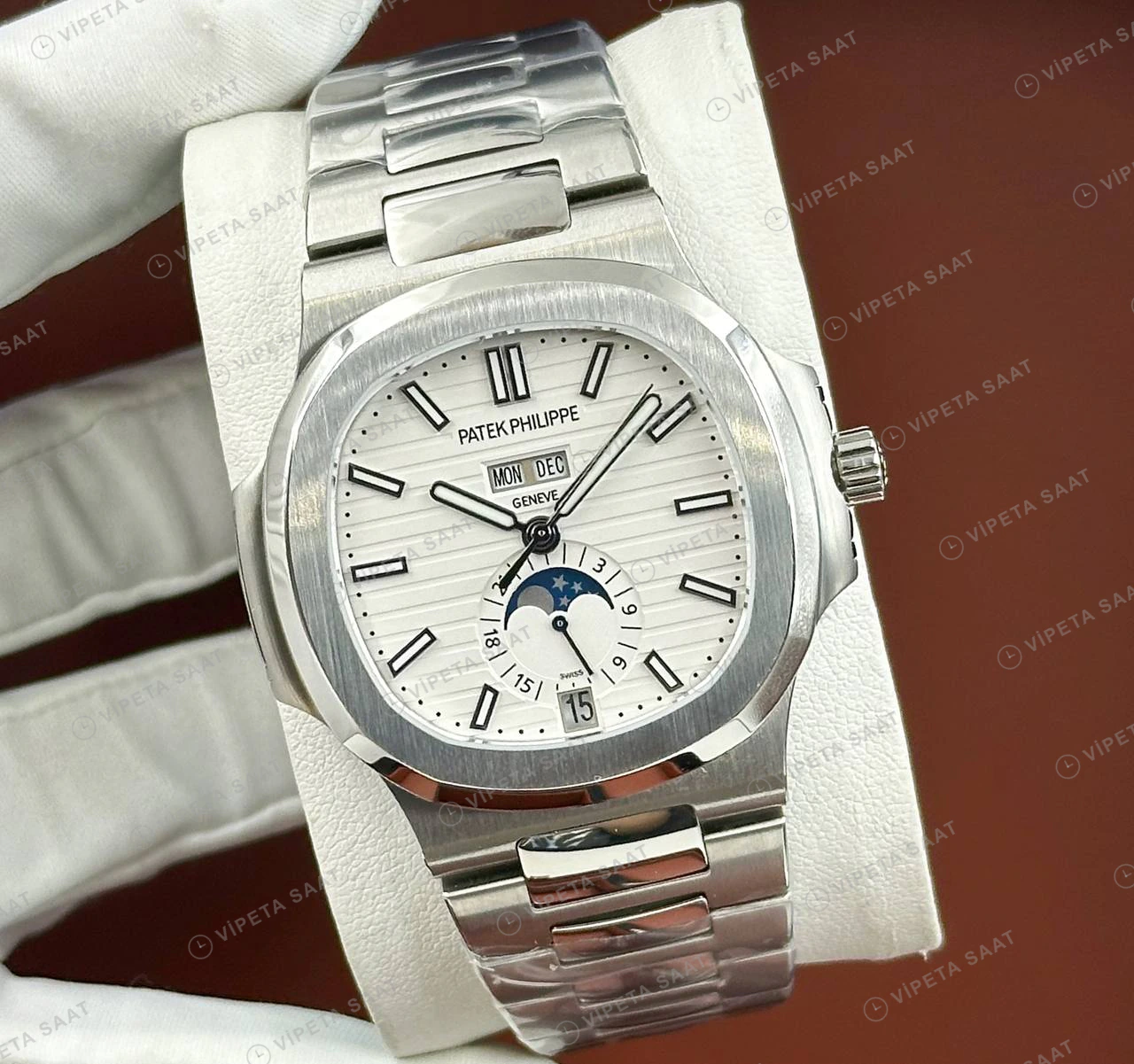 Patek Philippe Nautilus 5712 40 mm Beyaz Kadran Ay Evreli Çelik Super Clone ETA Eta Saat detay 5