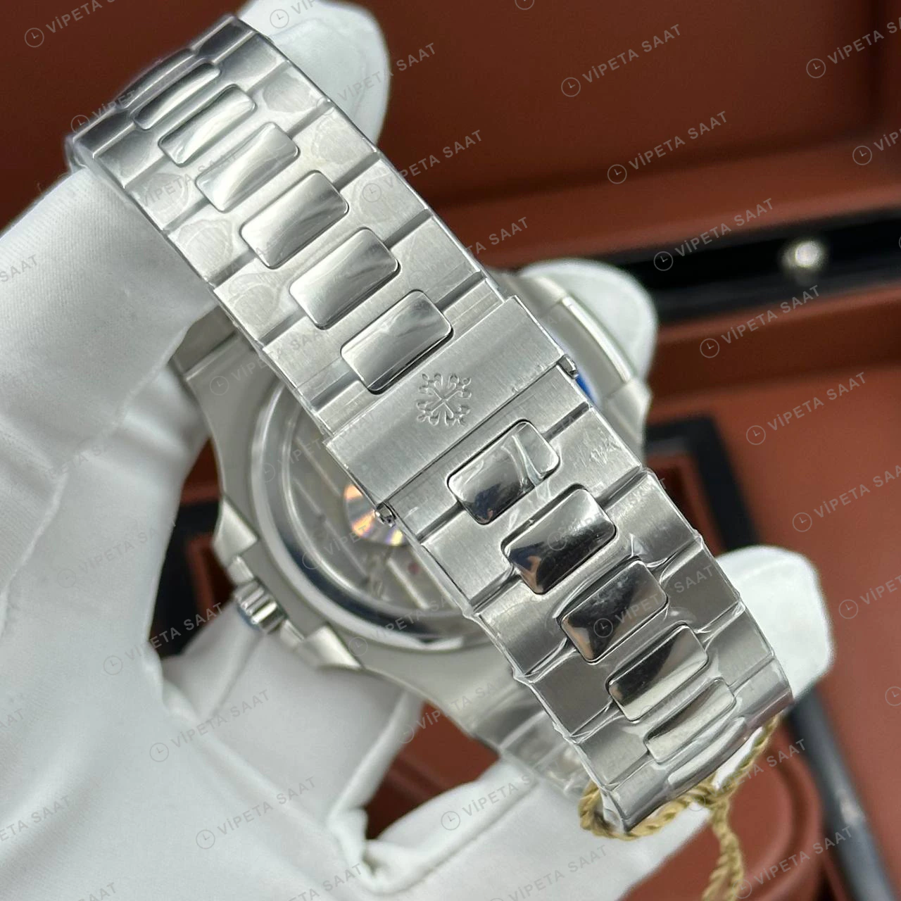 Patek Philippe Nautilus 5712 40 mm Gri Kadran Güç Göstergeli Kauçuk Super Clone ETA Eta Saat detay 4