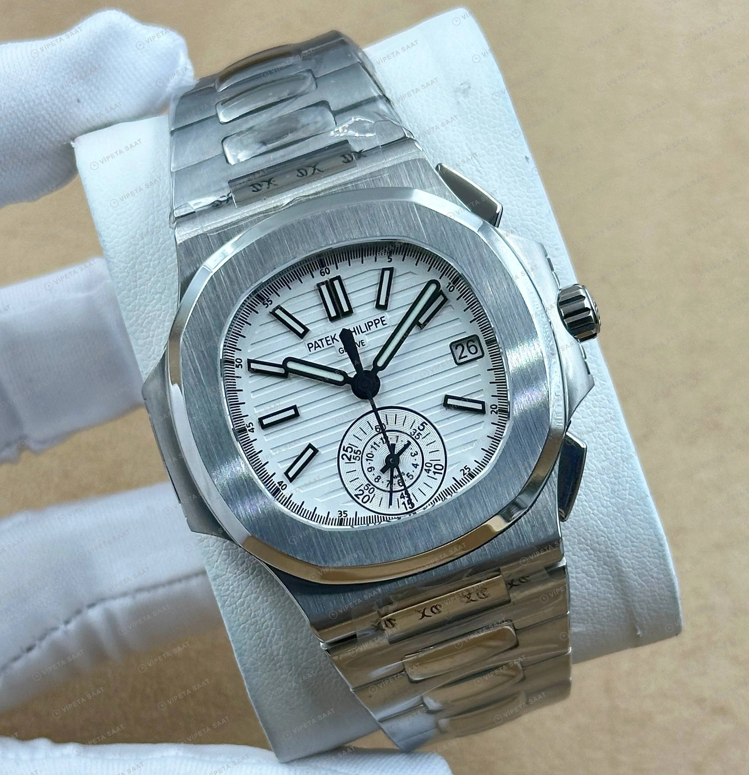 Patek Philippe Nautilus 5980 40.5 mm Beyaz Kronograf Elmas Taşlı Bezel Super Clone ETA Eta Saat detay 4