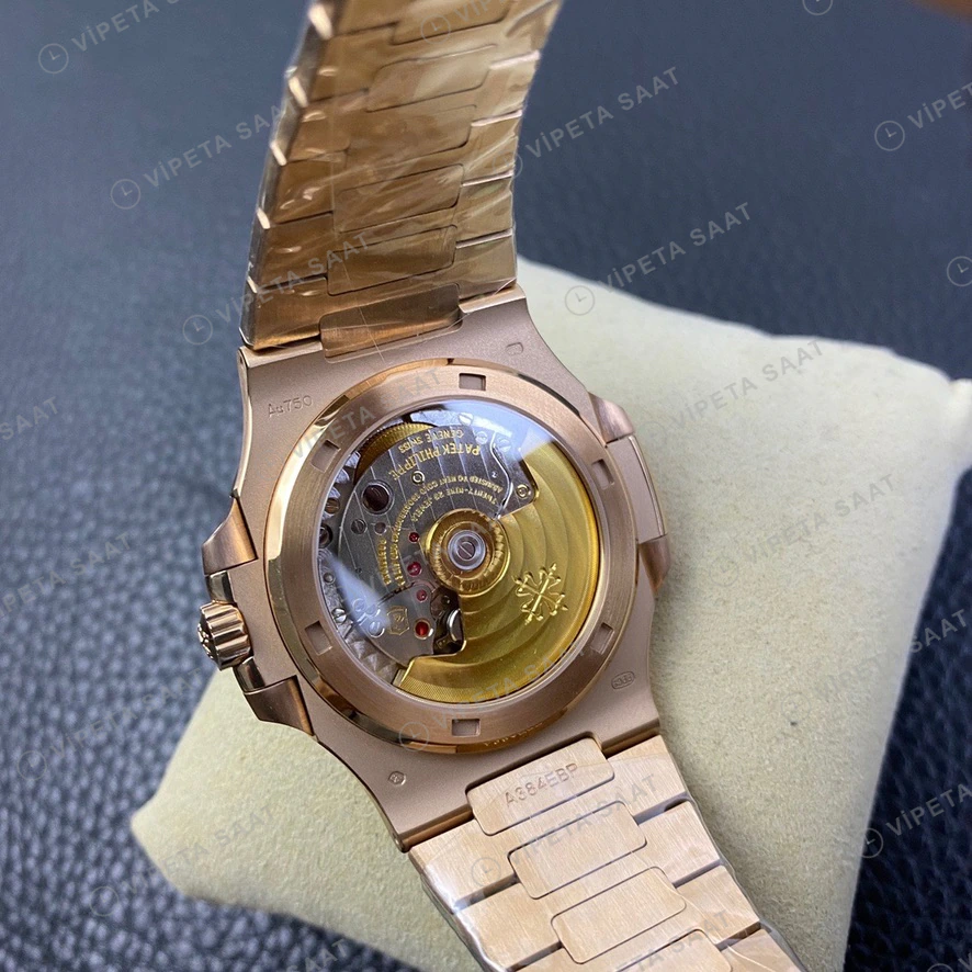 Patek Philippe Nautilus Beyaz Kadran Rose Kasa Baget Bezel Celik Kordon Super Clone Eta Eta Saat detay 5