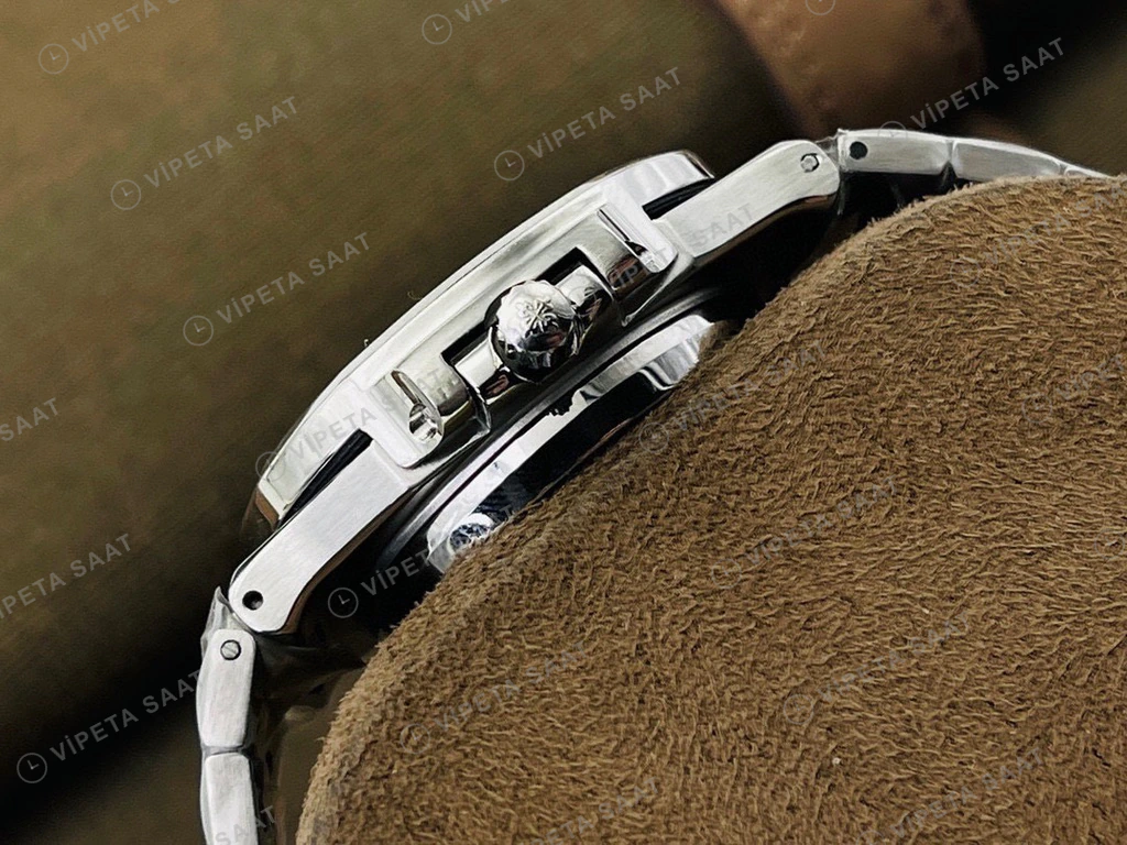 Patek Philippe Nautilus Mavi Kadran Baget Bezel Celik Kordon Super Clone Eta Eta Saat detay 4