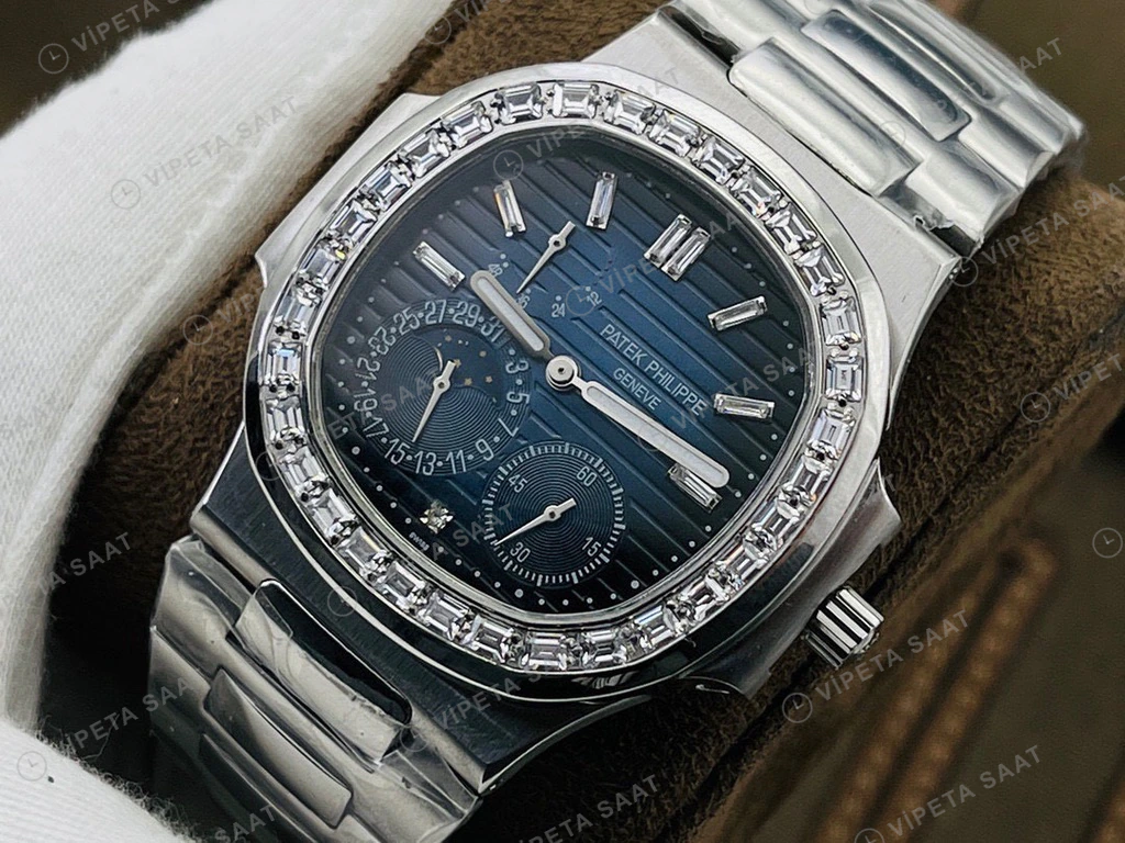 Patek Philippe Nautilus Mavi Kadran Baget Bezel Celik Kordon Super Clone Eta Eta Saat detay 5