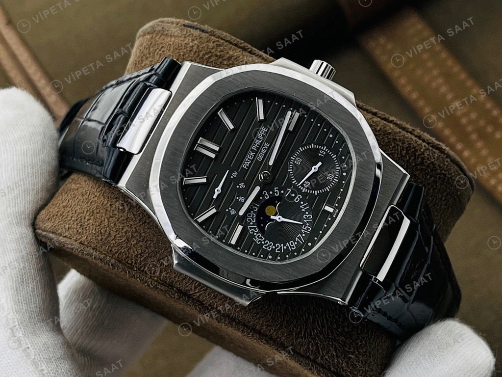Patek Philippe Nautilus Moonphase Siyah Kadran Celik Bezel Siyah Deri Super Clone Eta Eta Saat detay 3