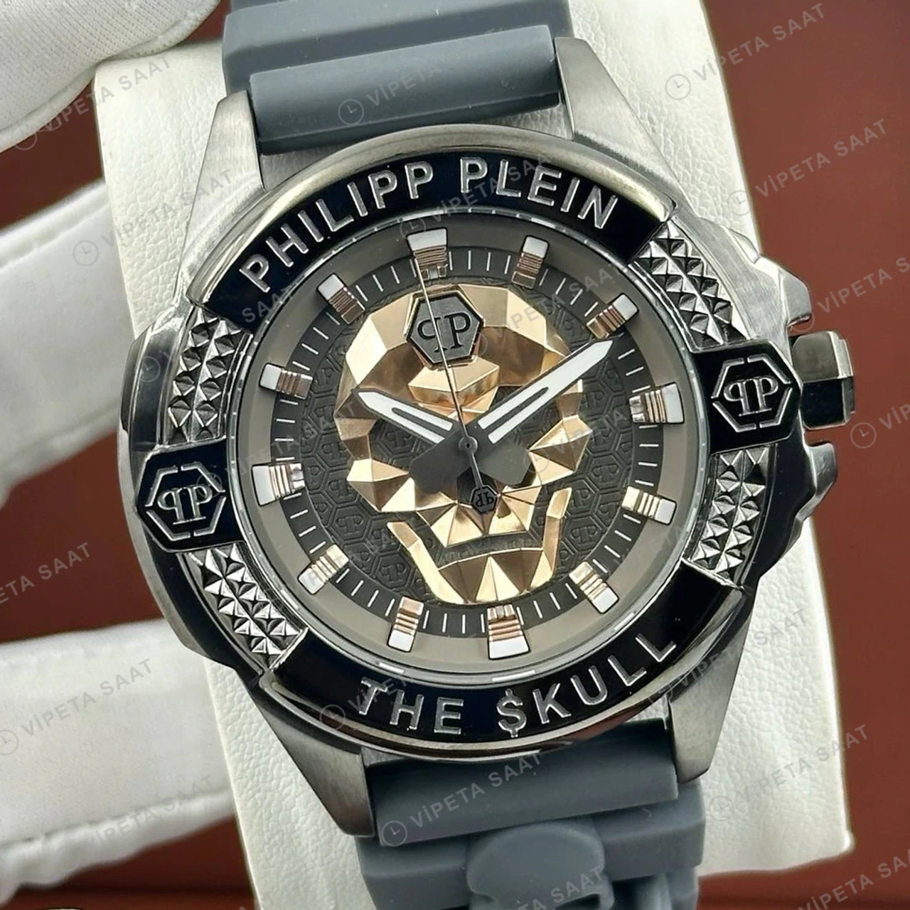 Philipp Plein The Skull Altın Kadran Gri Kauçuk Super Clone ETA Saat detay 5