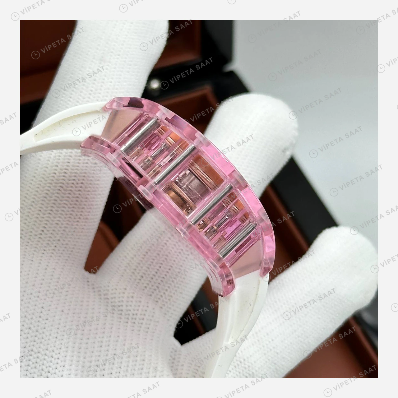 Richard Mille RM 07-02 Automatic Pembe Safir Elmas Skeleton Kauçuk Super Clone ETA Eta Saat detay 3