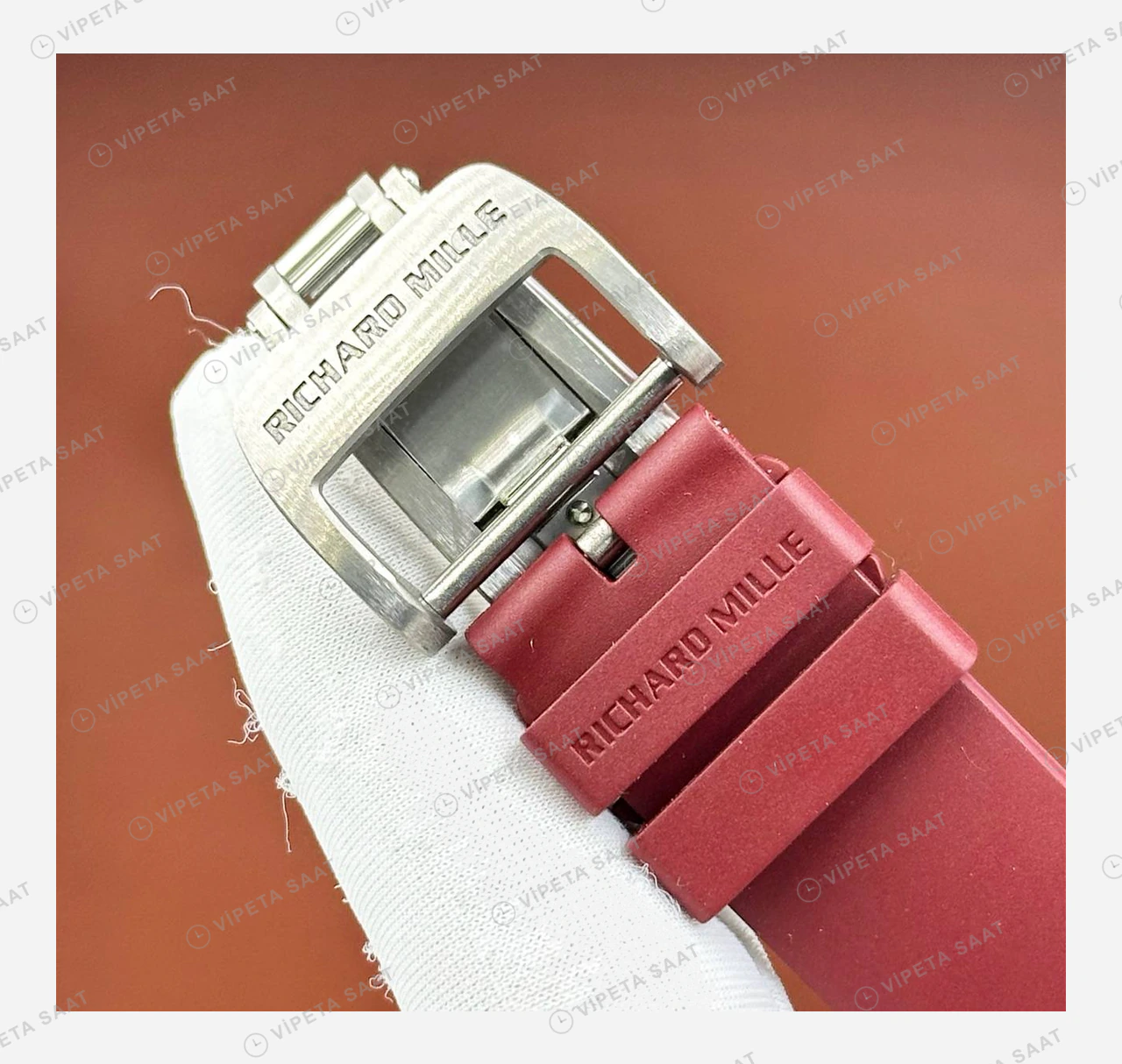 Richard Mille RM 16-02 Otomatik Ekstra Düz Kırmızı Kasa Rakamlı Skeleton Kauçuk Super Clone ETA Eta Saat detay 4