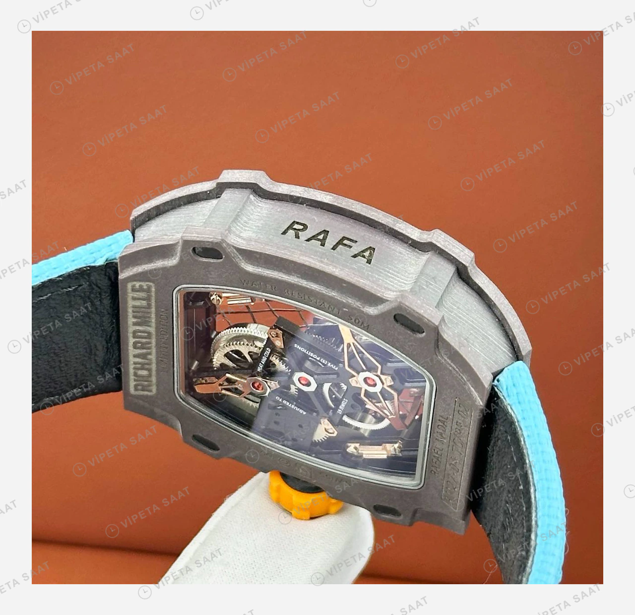 Richard Mille RM 27-04 Rafael Nadal Grid Tourbillon Kırmızı Detay Mavi Kauçuk Super Clone ETA Eta Saat detay 3