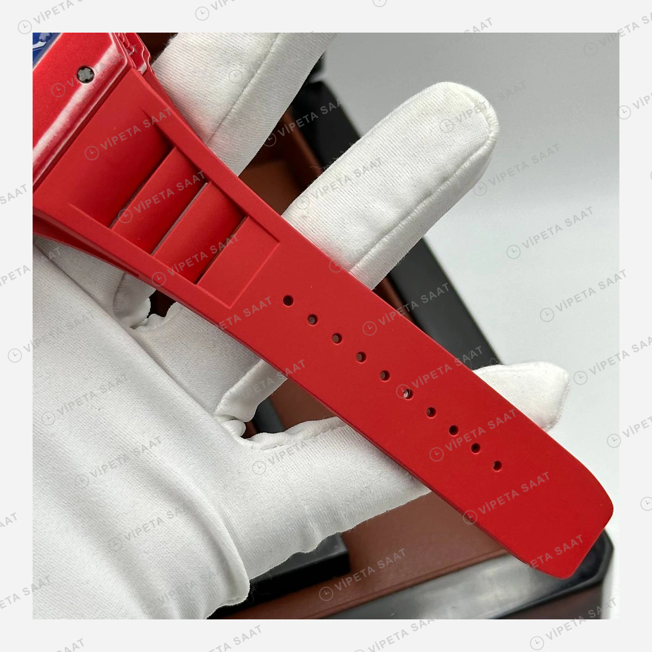 Richard Mille RM 35-02 Rafael Nadal Kırmızı Kasa Kırmızı Kauçuk Super Clone ETA Eta Saat detay 4