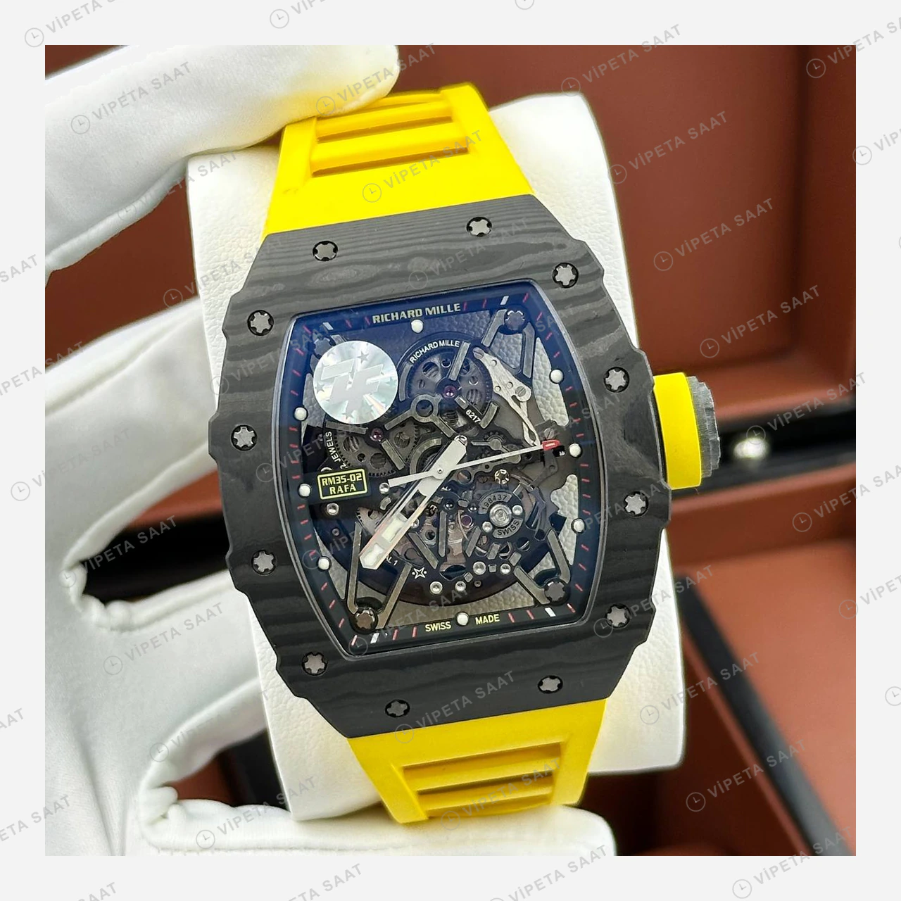 Richard Mille RM 35-02 Rafael Nadal Siyah Karbon Beyaz Detay Sarı Kauçuk Super Clone ETA Eta Saat detay 5