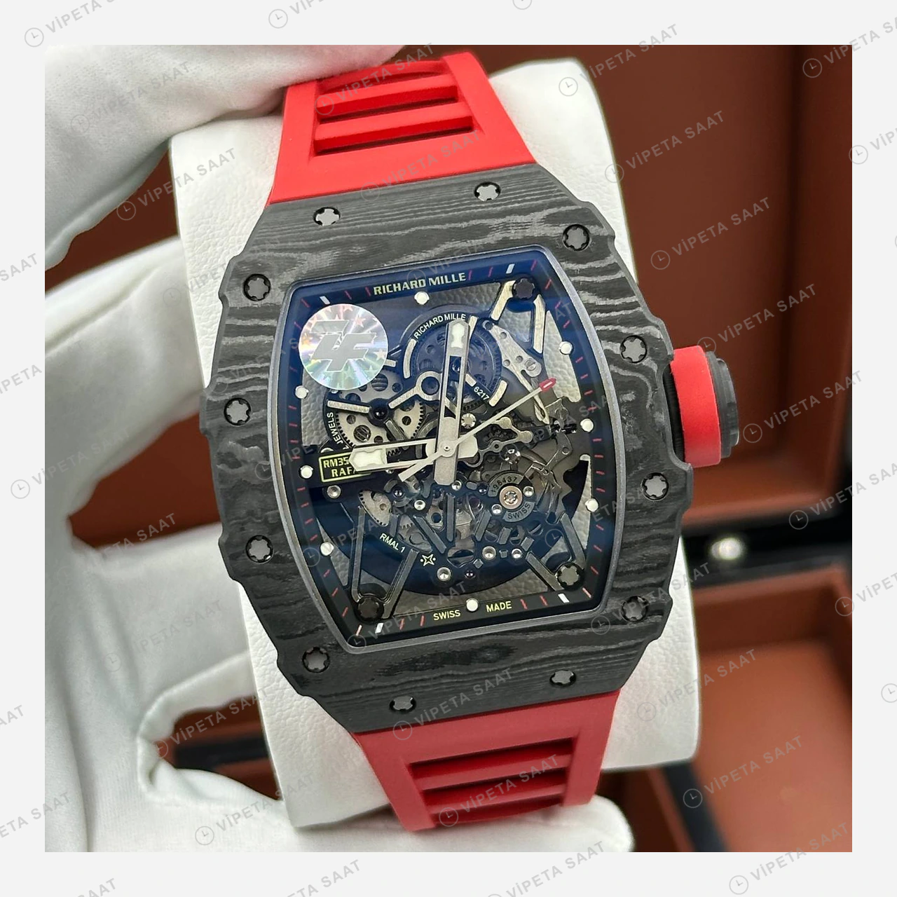 Richard Mille RM 35-02 Rafael Nadal Siyah Karbon Kasa Kırmızı Kauçuk Super Clone ETA Eta Saat detay 4