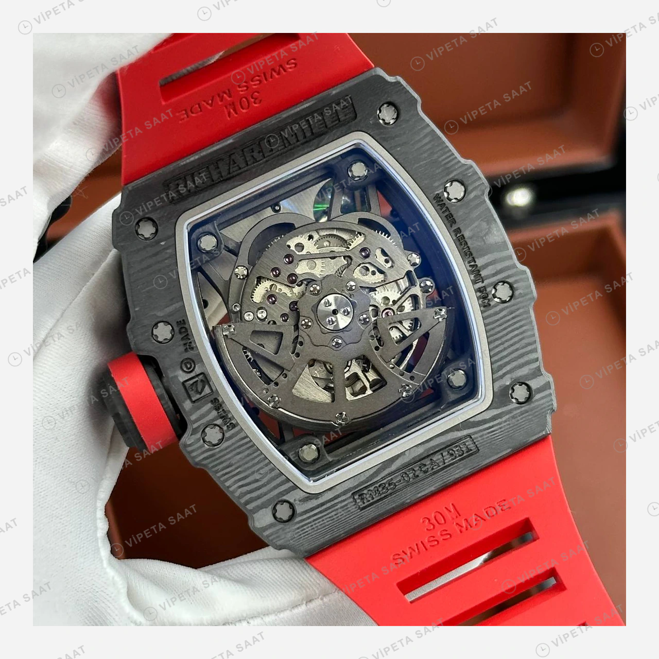 Richard Mille RM 35-02 Rafael Nadal Siyah Karbon Kasa Kırmızı Kauçuk Super Clone ETA Eta Saat detay 6