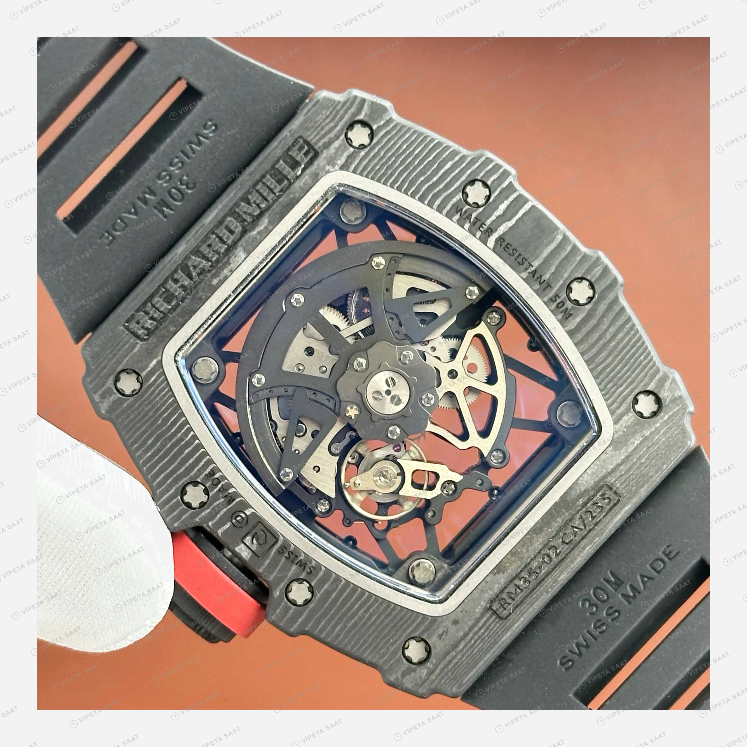 Richard Mille RM 35-02 Rafael Nadal Siyah Karbon Kırmızı Detay Beyaz Kordon Super Clone ETA Eta Saat detay 4
