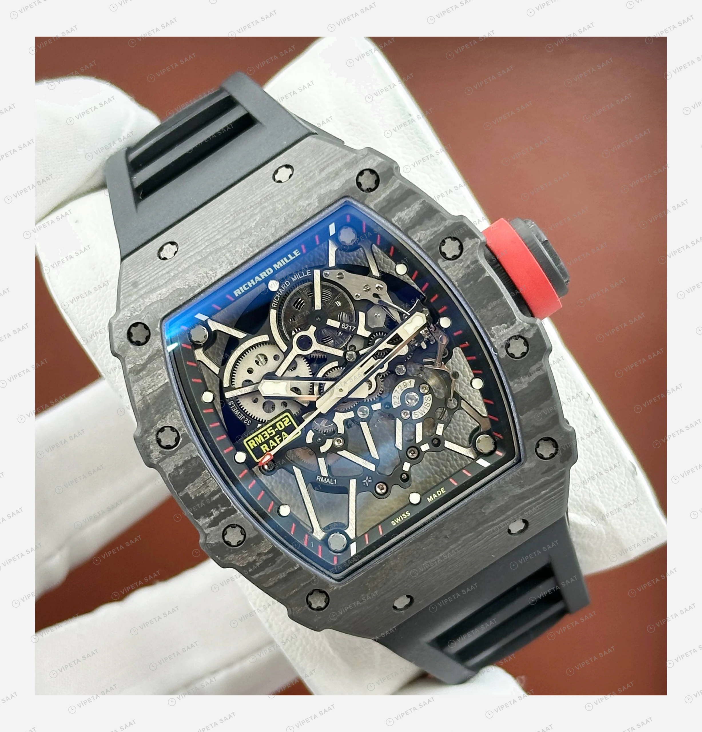 Richard Mille RM 35-02 Rafael Nadal Siyah Karbon Kırmızı Detay Beyaz Kordon Super Clone ETA Eta Saat detay 6