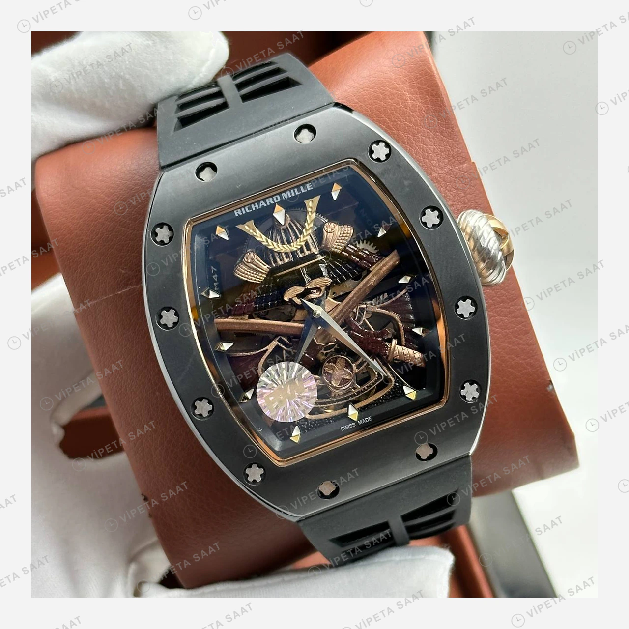 Richard Mille RM 47 Samuray Tourbillon Siyah Kasa Kauçuk Super Clone ETA Eta Saat yan görünüm