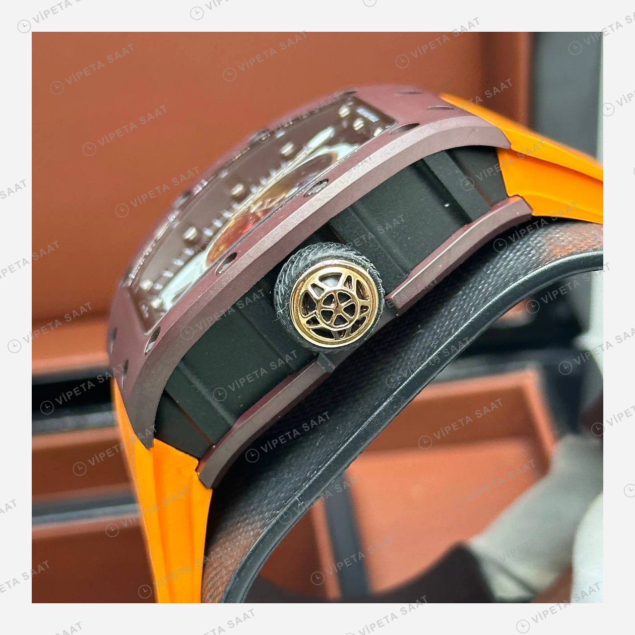 Richard Mille RM 52-05 Pharrell Astronot Mars Kadran Turuncu Kauçuk Super Clone ETA Eta Saat detay 3