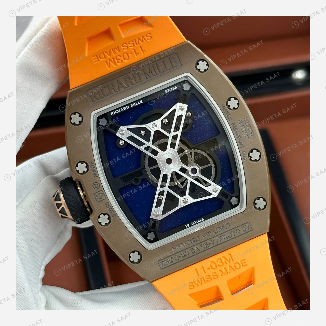 Richard Mille RM 52-05 Pharrell Astronot Mars Siyah Kasa Turuncu Kauçuk Super Clone ETA Eta Saat detay 6
