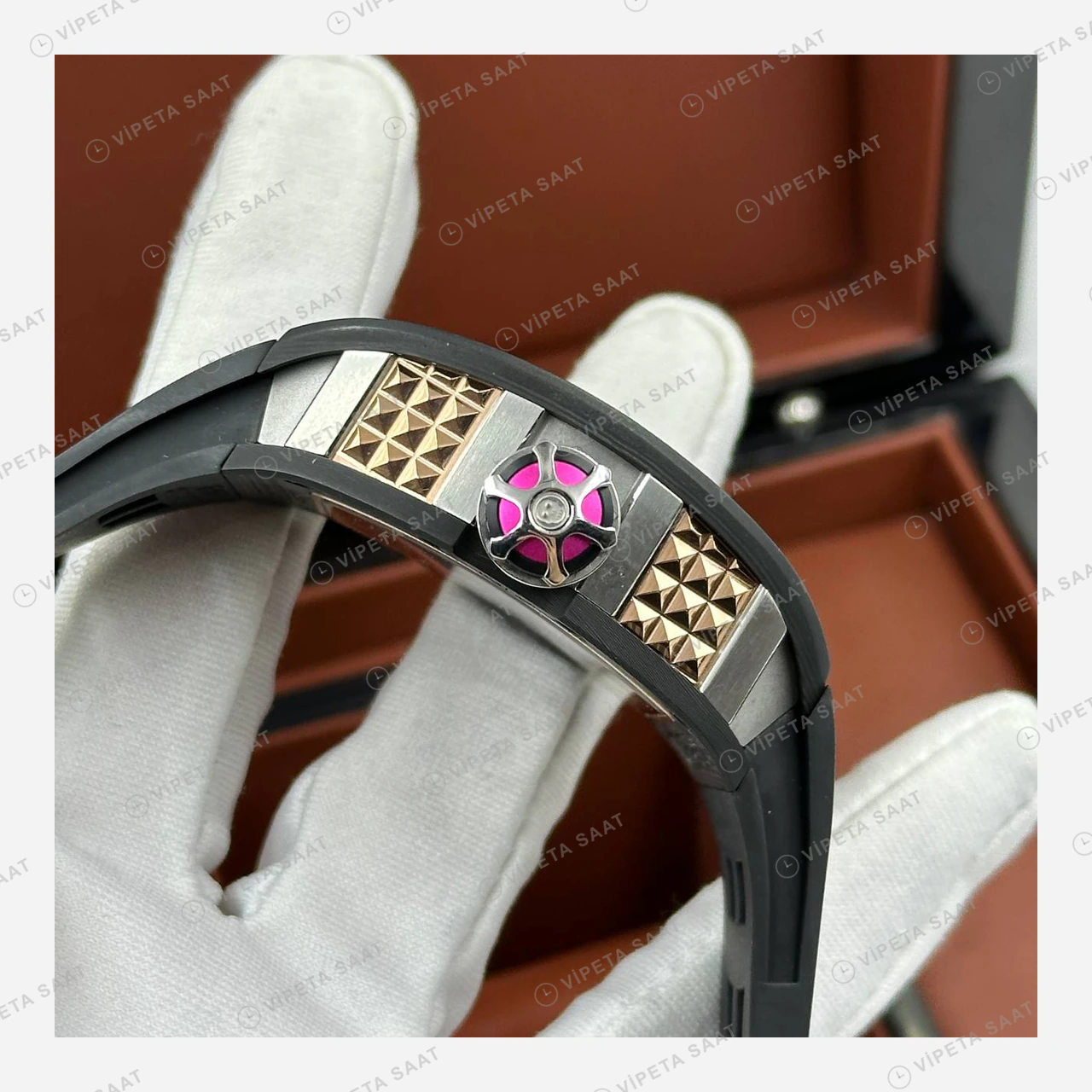 Richard Mille RM 66 Flying Tourbillon Rock Altın El Siyah Kasa Kauçuk Super Clone ETA Eta Saat detay 6