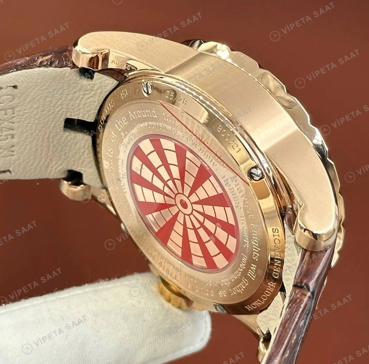 Roger Dubuis Knights of the Round Table Rose Kırmızı Kadran Deri Super Clone ETA Saat kadran detayı