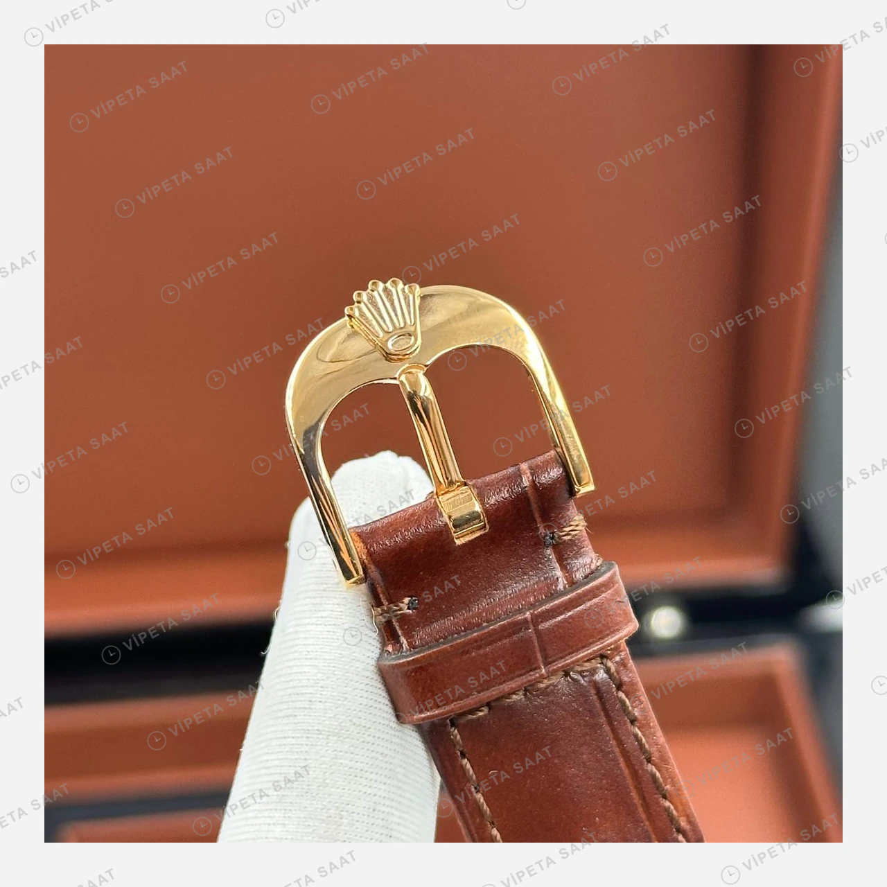 Rolex Cellini Beyaz Kadran Sarı Altın Deri Kordon Super Clone Eta Saat detay 3