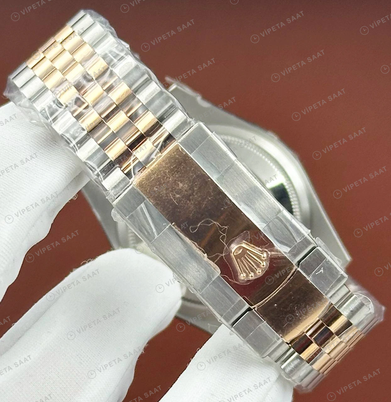 Rolex Datejust 126231 41 mm fluted Yeşil Kadranlı Everose Pırlanta Sedef Super Clone Eta Saat detay 4