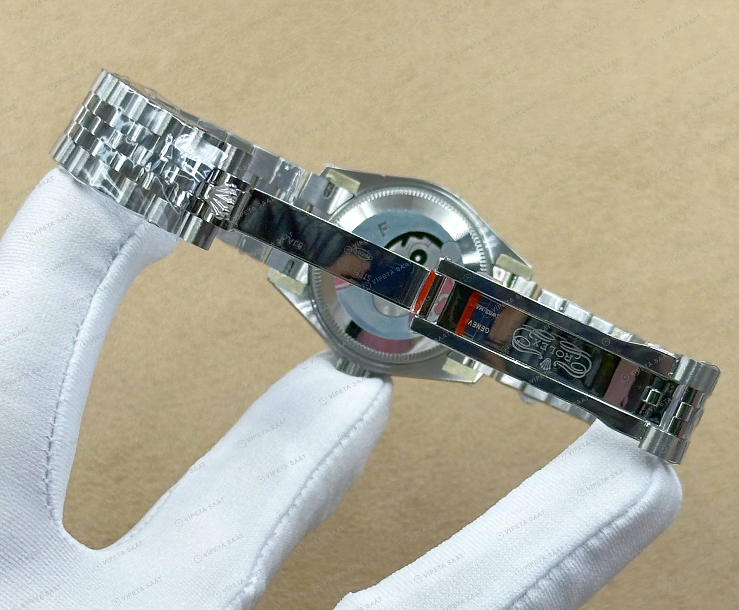 Rolex Datejust 126231 41 mm fluted Yeşil Kadranlı Everose Pırlanta Super Clone Eta Saat detay 4