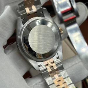 Rolex Datejust 126231 41 mm Jubilee Everose İki Renk Pırlanta 3 Super Clone Eta Saat karşıdan görünüm