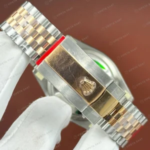 Rolex Datejust 126231 41 mm palm Yeşil Kadranlı Fluted Everose Super Clone Eta Saat karşıdan görünüm