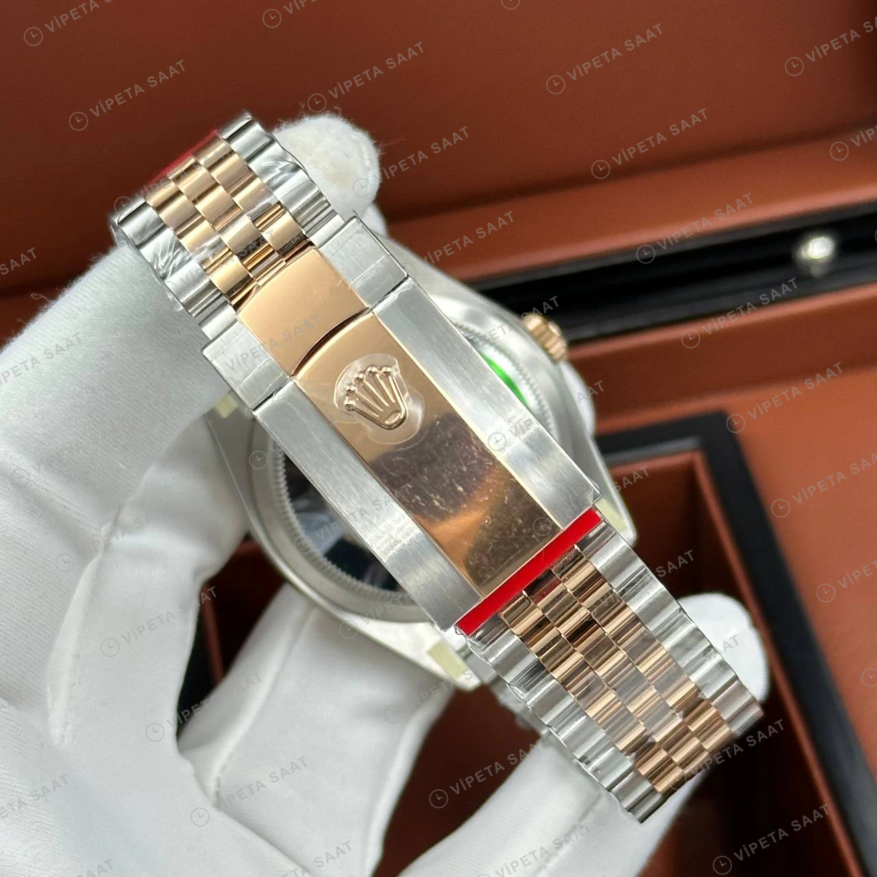 Rolex Datejust 126231 41 mm Pembe Kadranlı Jubilee Everose İki Renk Roma Super Clone Eta Saat detay 4