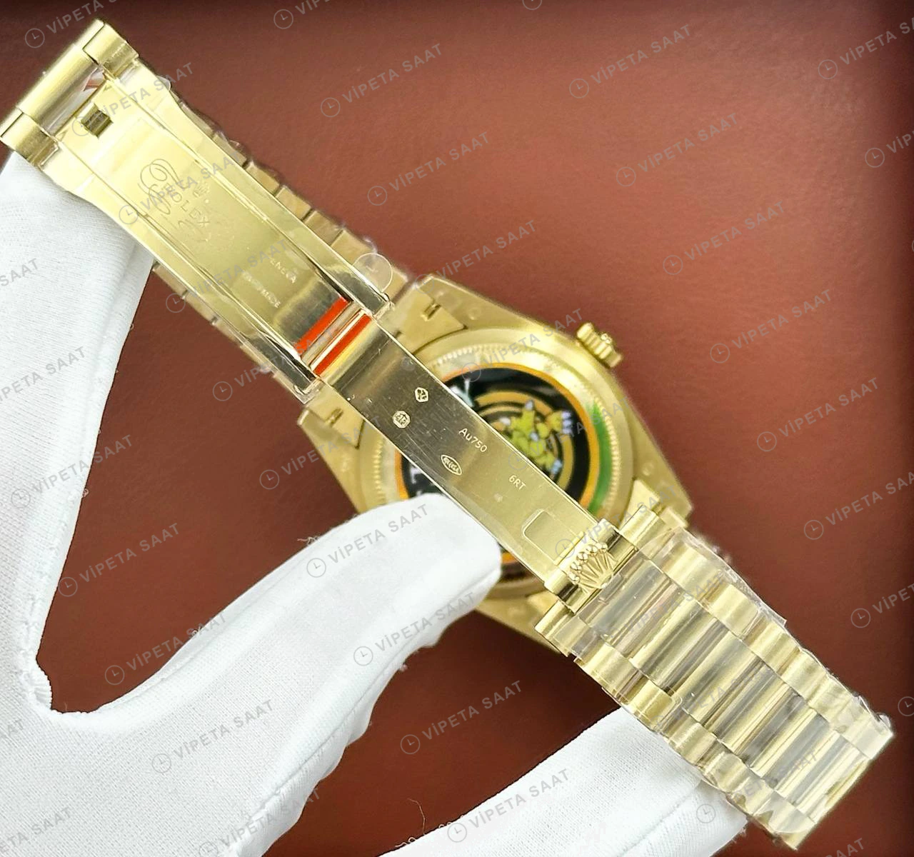 Rolex Datejust 126233 41 mm fluted Yeşil Kadranlı Sarı Altın Super Clone Eta Saat detay 3