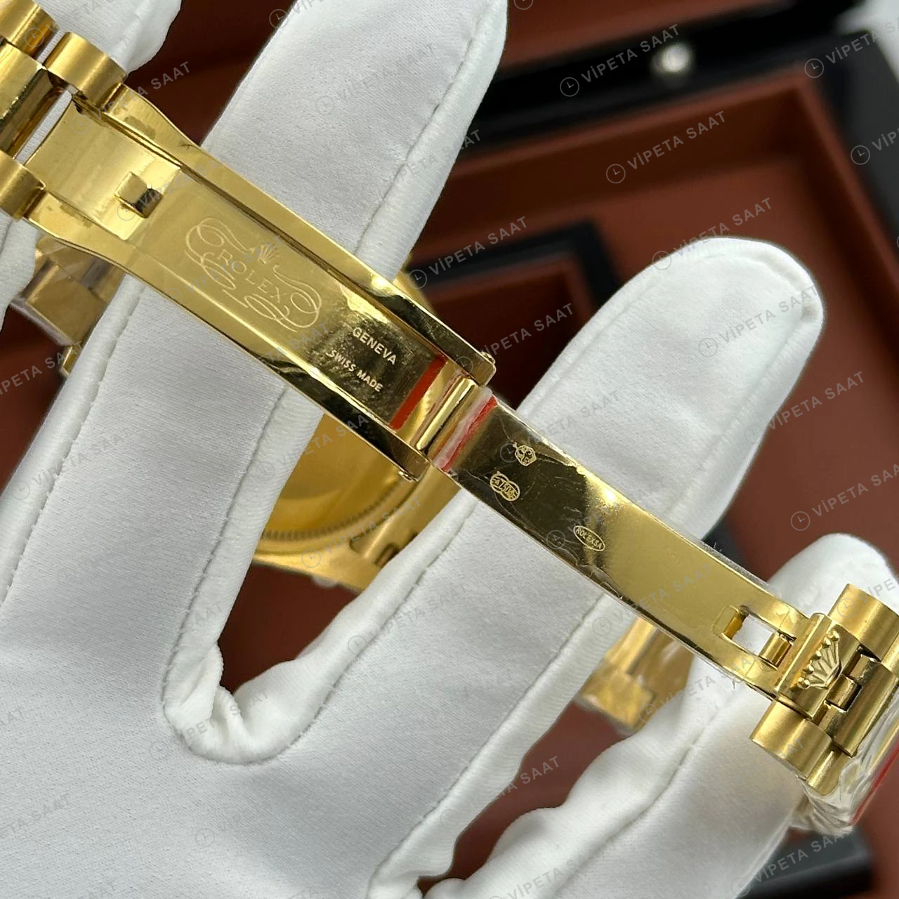 Rolex Datejust 126233 41 mm Yeşil Kadranlı Jubilee Sarı Altın Super Clone Eta Saat detay 4