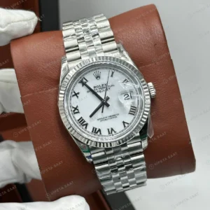 Rolex Datejust 36 mm 126234 Roma Rakamlı Beyaz Kadranlı Oyster Bilezik Fluted (Yivli) Bezel 3235 Super Clone ETA Saat karşıdan görünüm