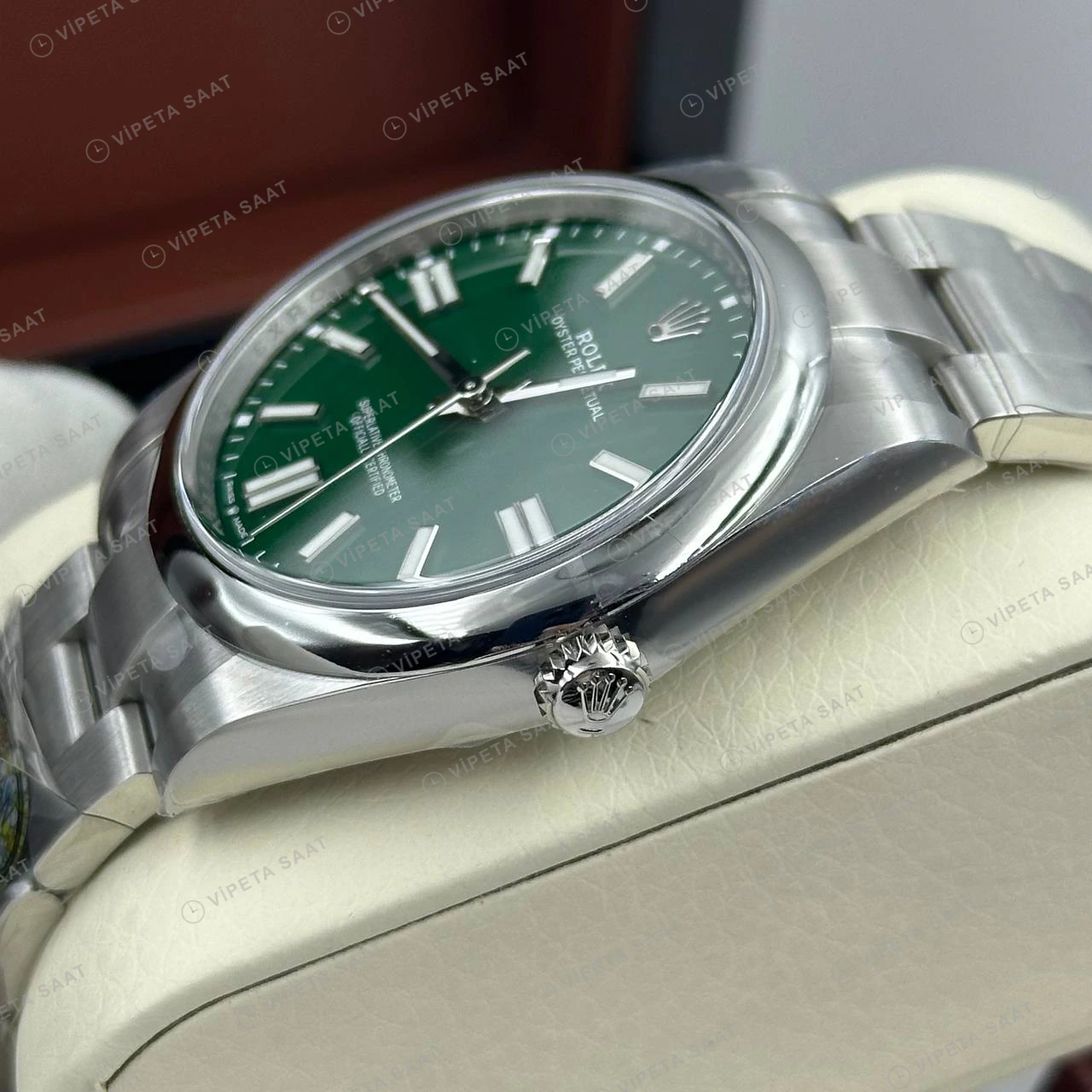 Rolex Datejust 126234 41 mm fluted Yeşil Kadranlı 2 Super Clone Eta Saat detay 4