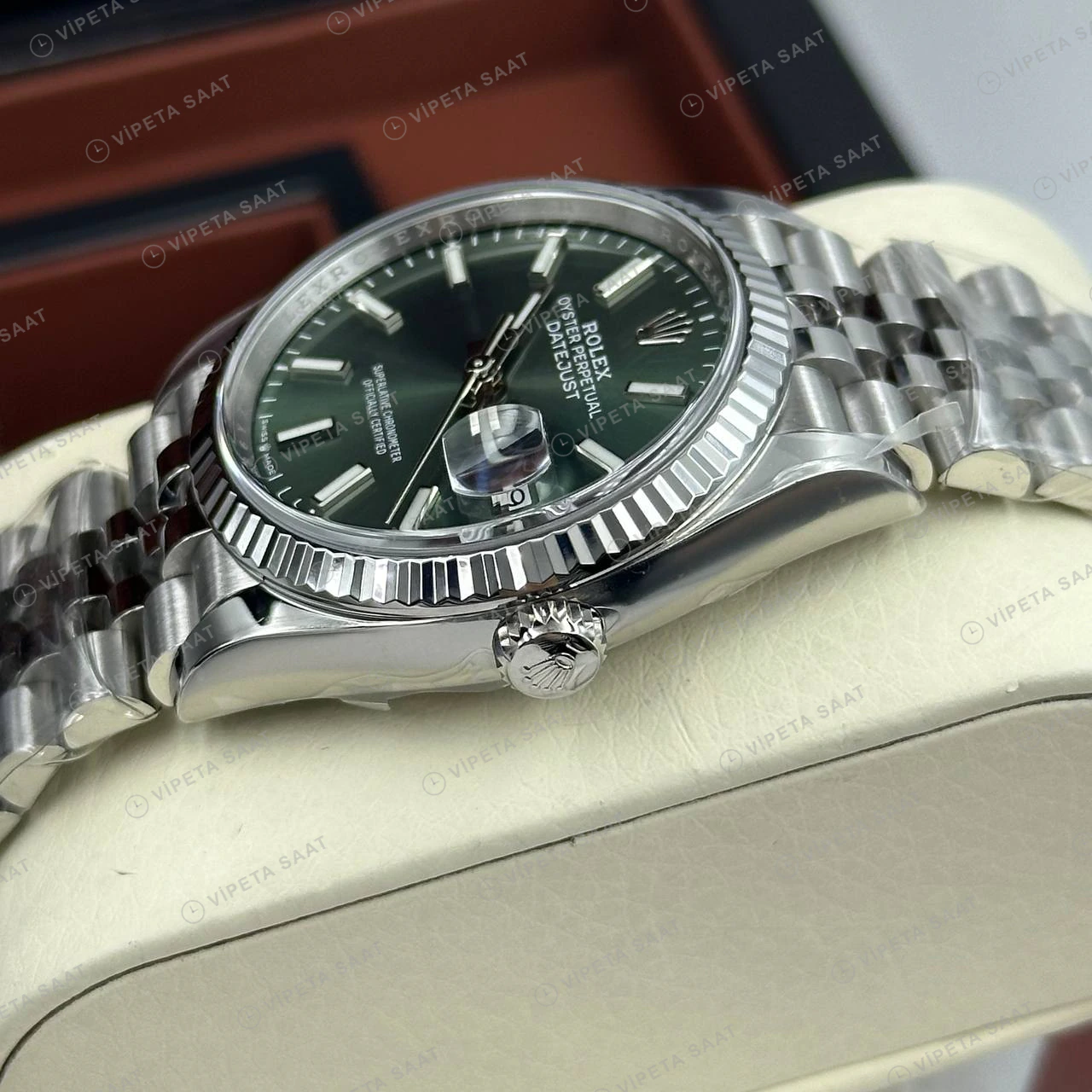 Rolex Datejust 126234 41 mm fluted Yeşil Kadranlı Jubilee 7 Super Clone Eta Saat detay 5