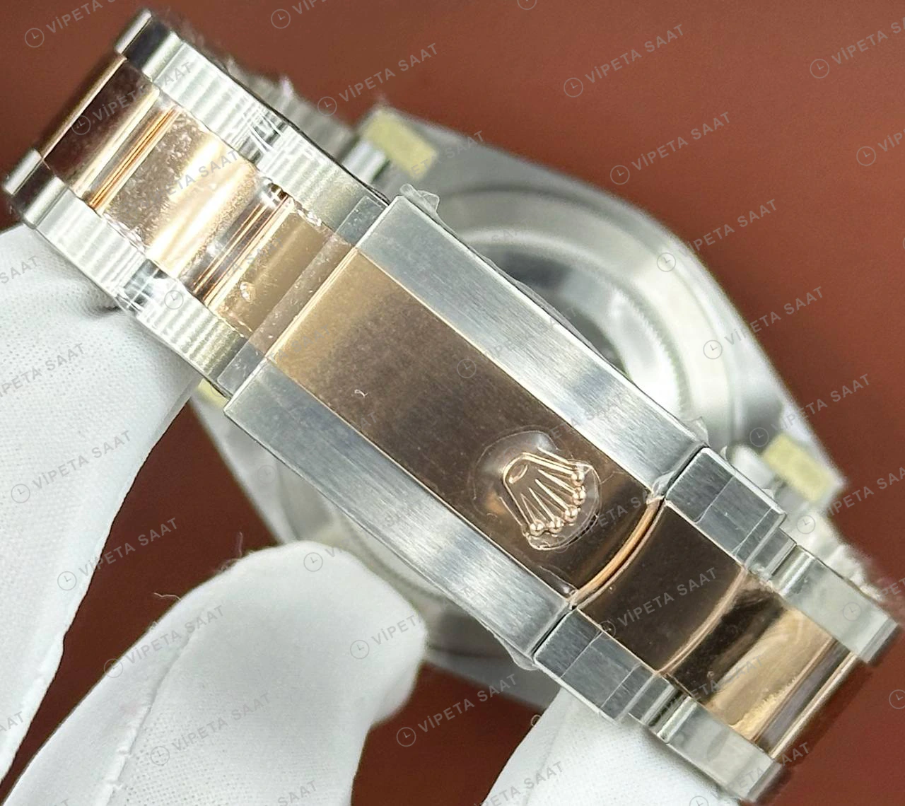 Rolex Datejust 41 mm 126331 Fluted Motif Kahve Kadranlı Jubilee Bilezik Fluted (Yivli) Bezel 3235 Super Clone ETA Saat detay 4