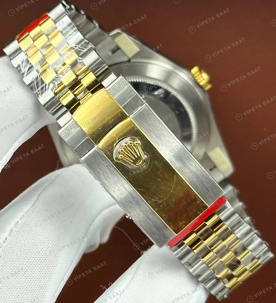 Rolex Datejust 41 mm 126333 Baton İndeksli Şampanya Kadranlı Jubilee Bilezik Fluted (Yivli) Bezel 3235 Super Clone ETA Saat detay 4