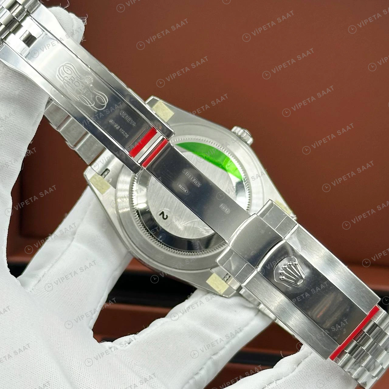 Rolex Datejust 41 mm 126334 Palm Motif Yeşil Kadranlı Jubilee Bilezik Fluted (Yivli) Bezel 3235 Super Clone ETA Saat detay 4