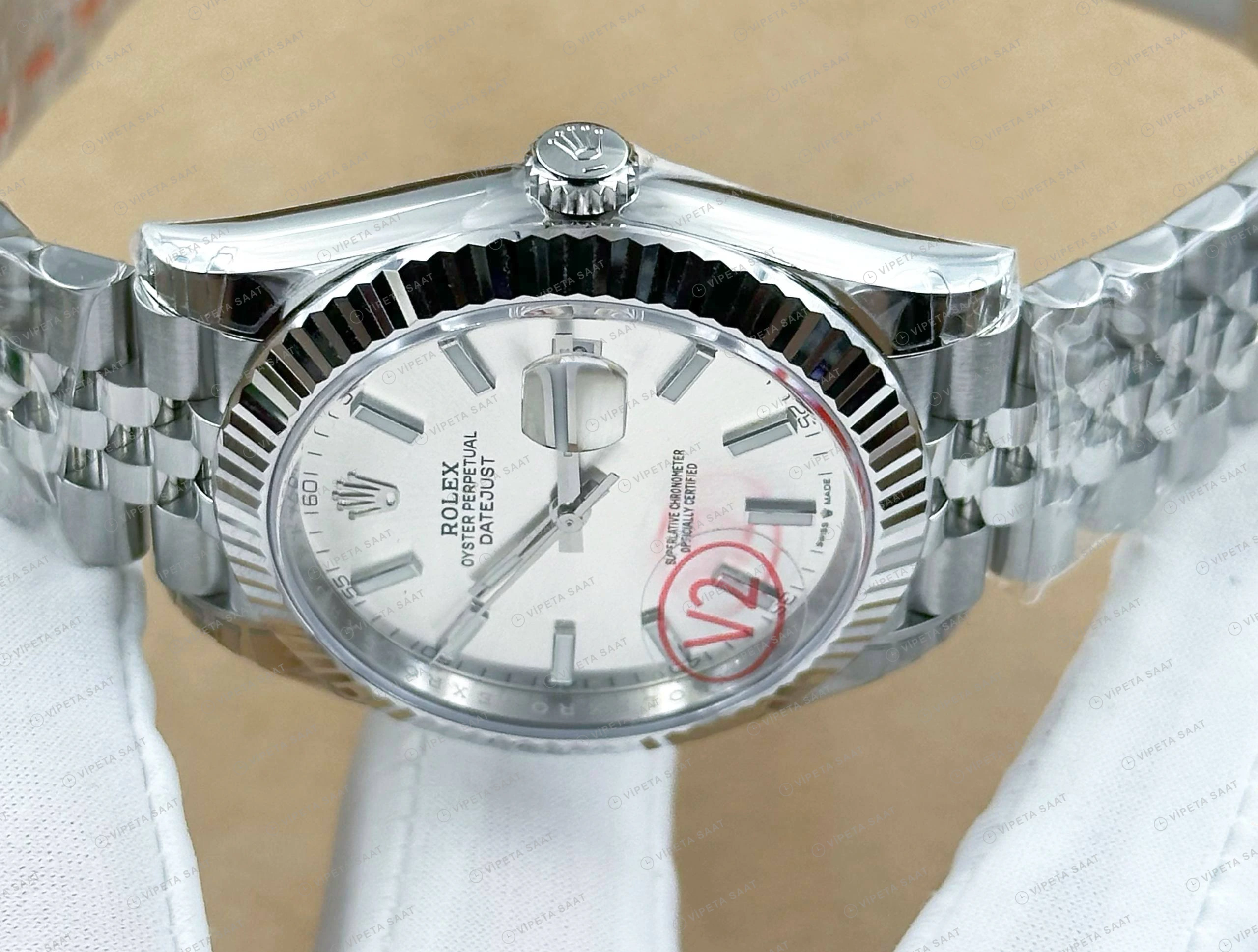 Rolex Datejust 36 mm 126234 Roma Rakamlı Gümüş Kadranlı Jubilee Bilezik Fluted (Yivli) Bezel 3235 Super Clone ETA Saat detay 4