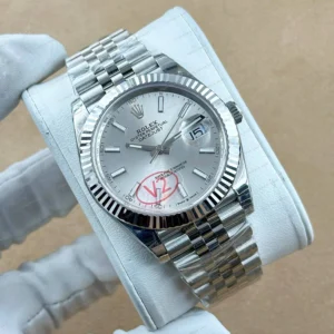 Rolex Datejust 36 mm 126234 Roma Rakamlı Gümüş Kadranlı Jubilee Bilezik Fluted (Yivli) Bezel 3235 Super Clone ETA Saat karşıdan görünüm