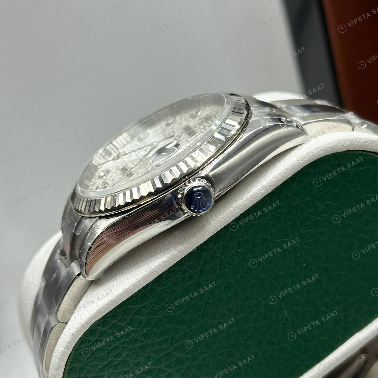 Rolex Datejust 41 mm Pave Gümüş Kadranlı Özel Taşlı Oyster Bilezik Pırlanta Taşlı Bezel 3235 Super Clone ETA Saat detay 5
