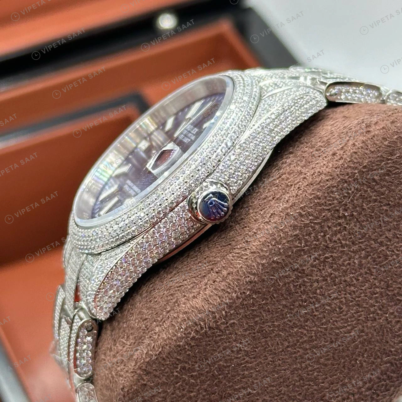 Rolex Datejust 41 mm Mavi Kadranlı Özel Taşlı Oyster Bilezik Pırlanta Taşlı Bezel 3235 Super Clone ETA Saat detay 4