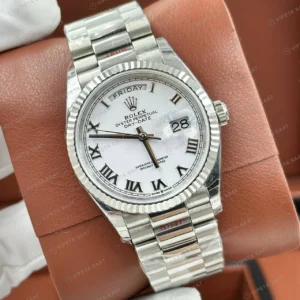 Rolex Day-Date 128238 36 mm Beyaz Kadranlı President Roma Super Clone Eta Saat karşıdan görünüm