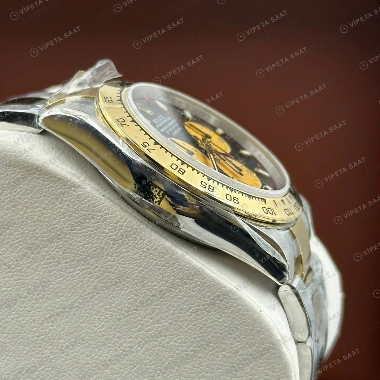 Rolex Daytona 126508 40 mm Siyah Kadranlı Sarı Altın İki Renk 3 Super Clone Eta Saat yan görünüm