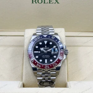 Rolex GMT-Master II 126710BLRO Pepsi 3285 Kırmızı-Mavi Jubilee ETA Saat karşıdan görünüm