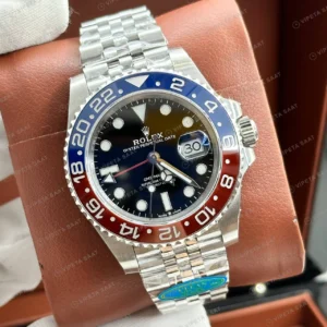 Rolex GMT-Master II 126710BLRO Pepsi Plastik Korumalı Jubilee Super Clone ETA Saat ön yüz