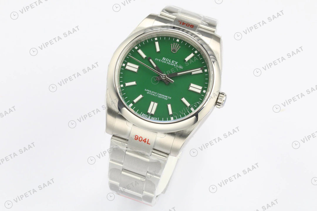 Rolex Oyster Perpetual Yeşil 41mm Oyster Super Clone ETA Saat karşıdan görünüm