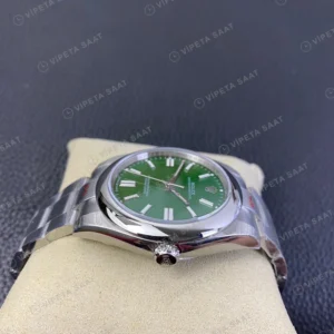 Rolex Oyster Perpetual Yeşil Oyster Super Clone ETA Saat karşıdan görünüm