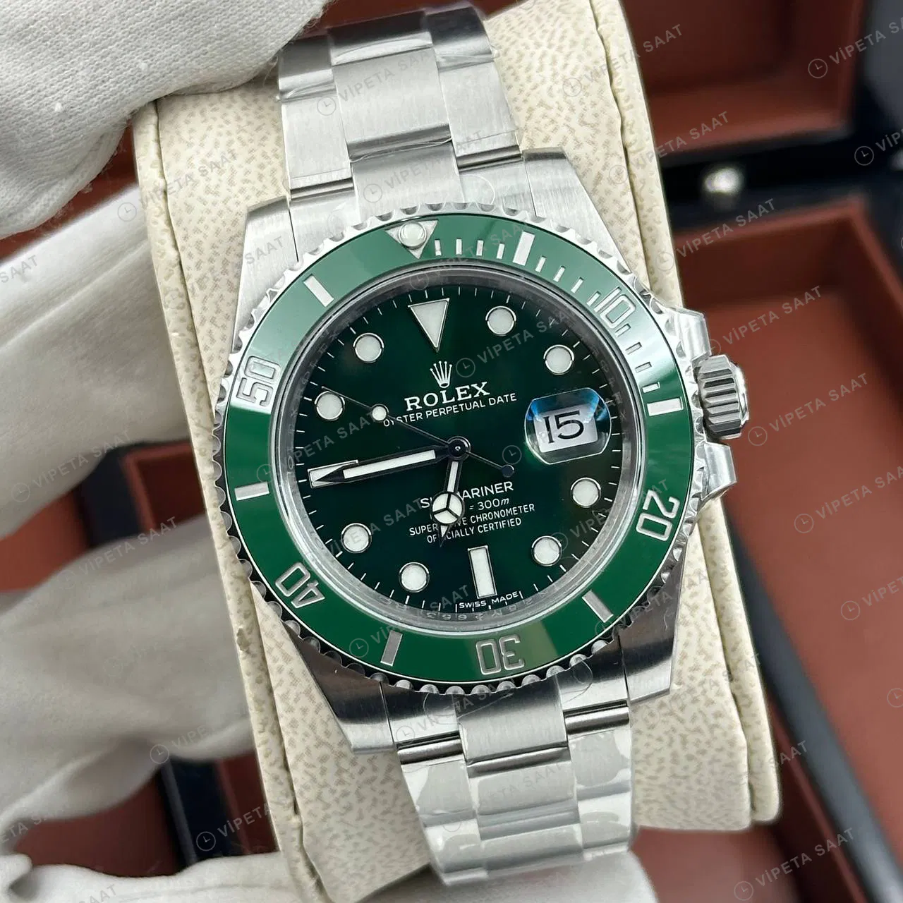 Rolex Submariner 116610LV 40 mm hulk Yeşil Kadranlı Jubilee Super Clone Eta Saat karşıdan görünüm