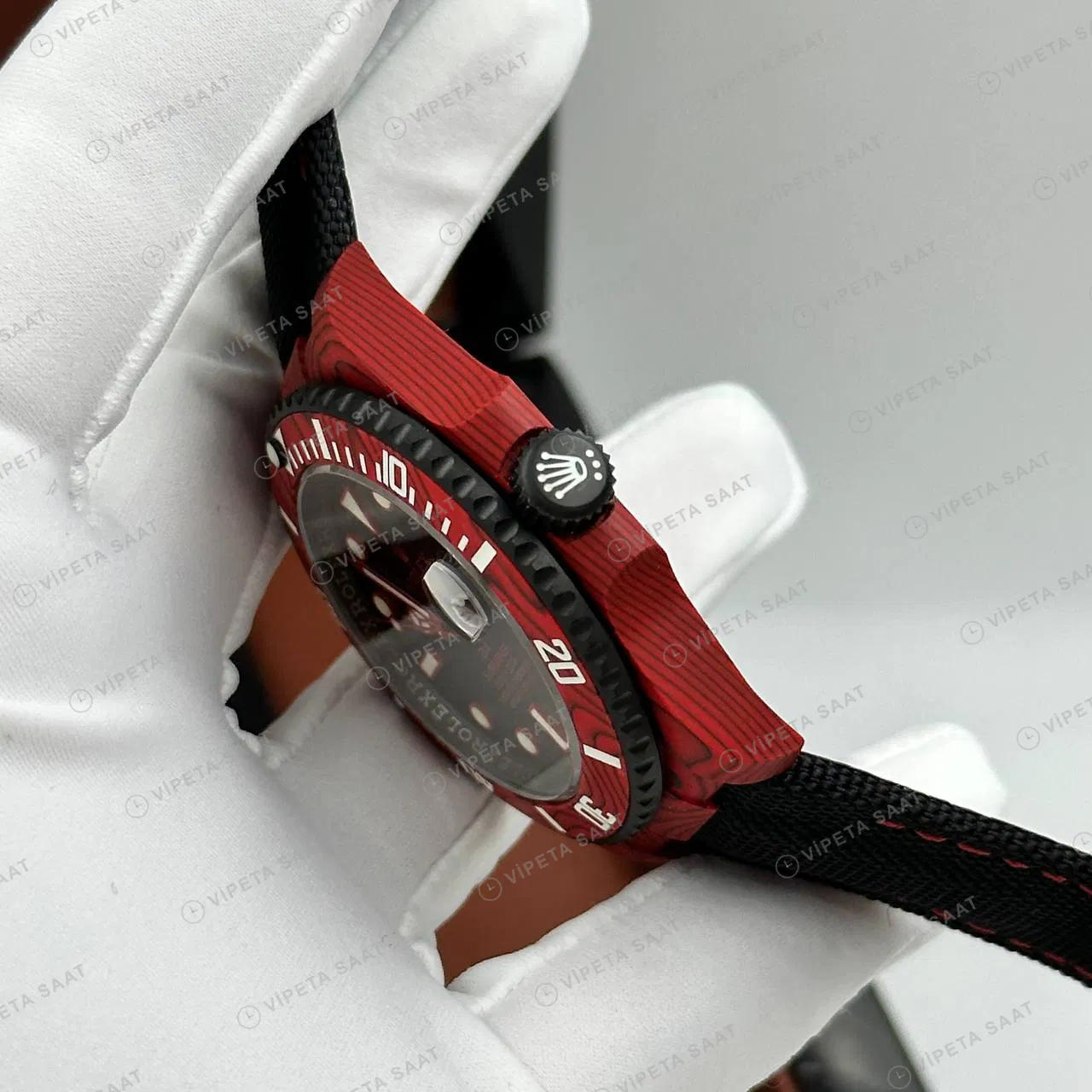 Rolex Submariner 126610LN 41 mm Kırmızı Kadranlı Super Clone Eta Saat detay 4