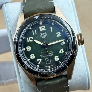TAG Heuer Autavia Yeşil Kadran Kahve Deri Super Clone ETA Saat detay 5