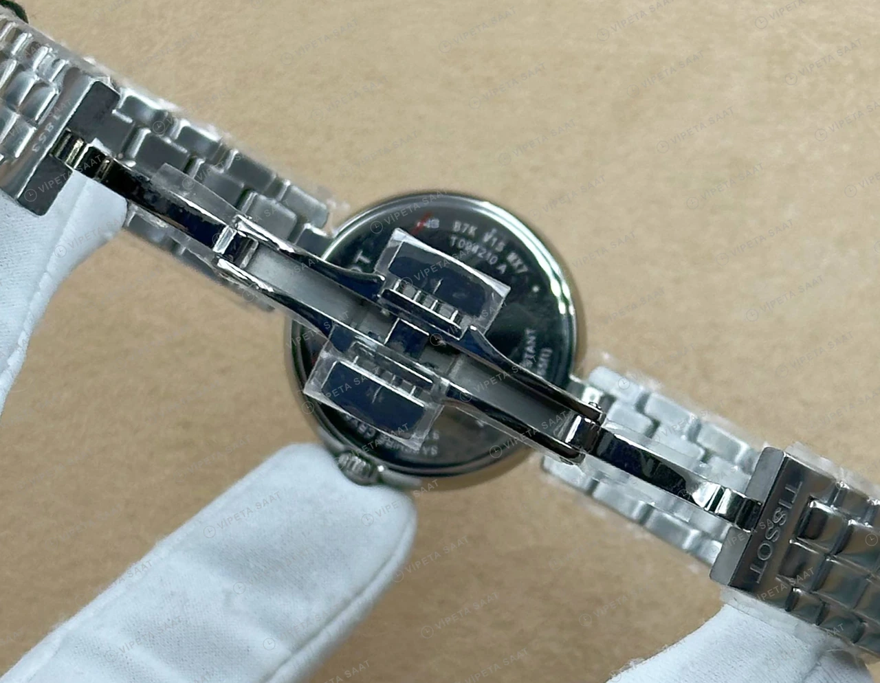 Tissot Carson Gümüş Kadran Çelik Lady Super Clone ETA Saat detay 5